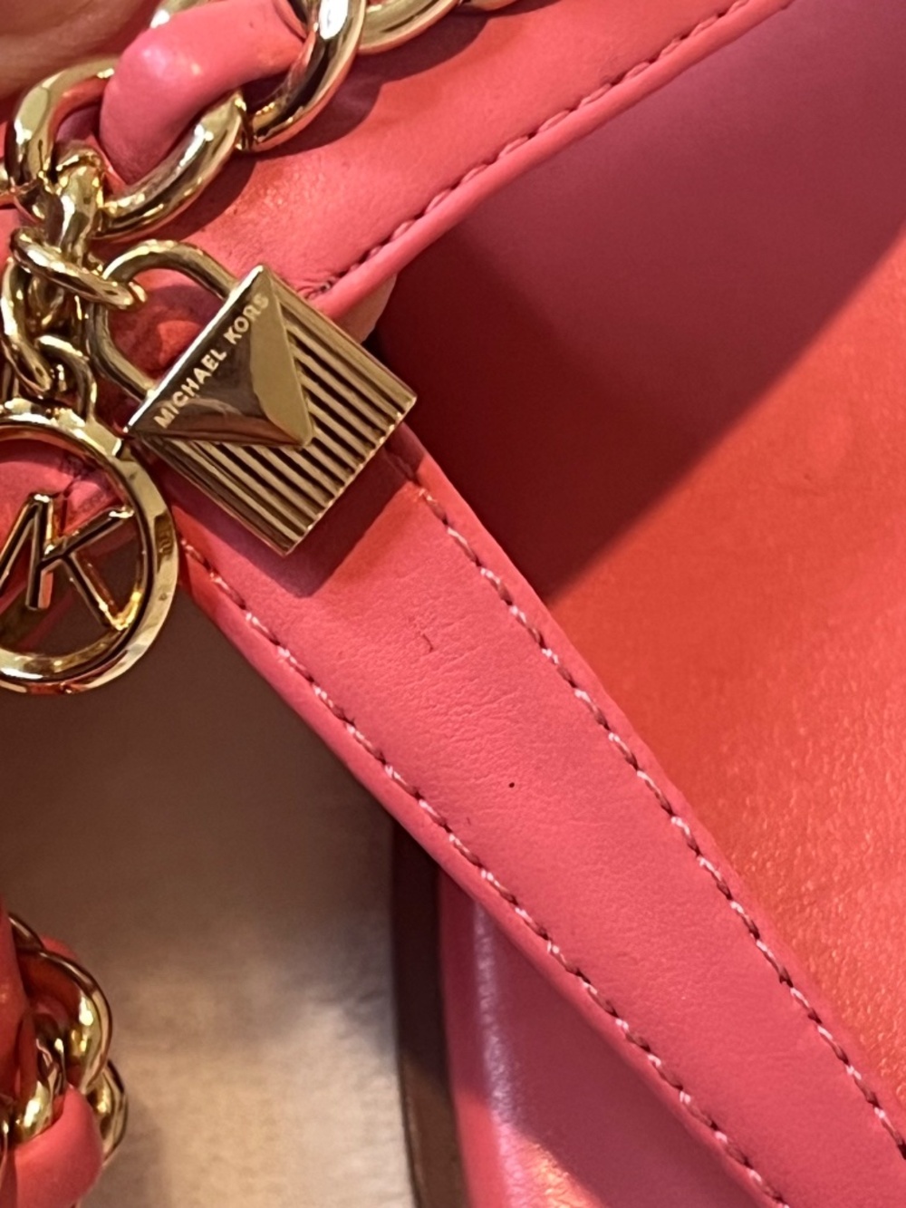 Michael Kors Pink Chain Charm Thong Sandals Size 6M - Picture 5 of 9